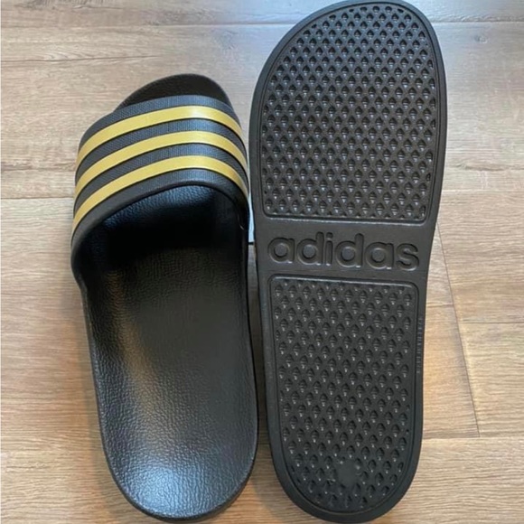 Adidas Men’s Slides - Picture 8 of 8